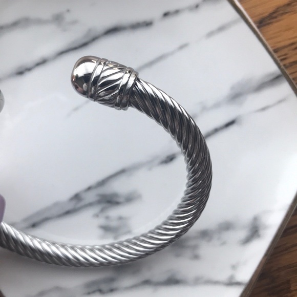 SOLD Rope bangle bracelet - Picture 2 of 3